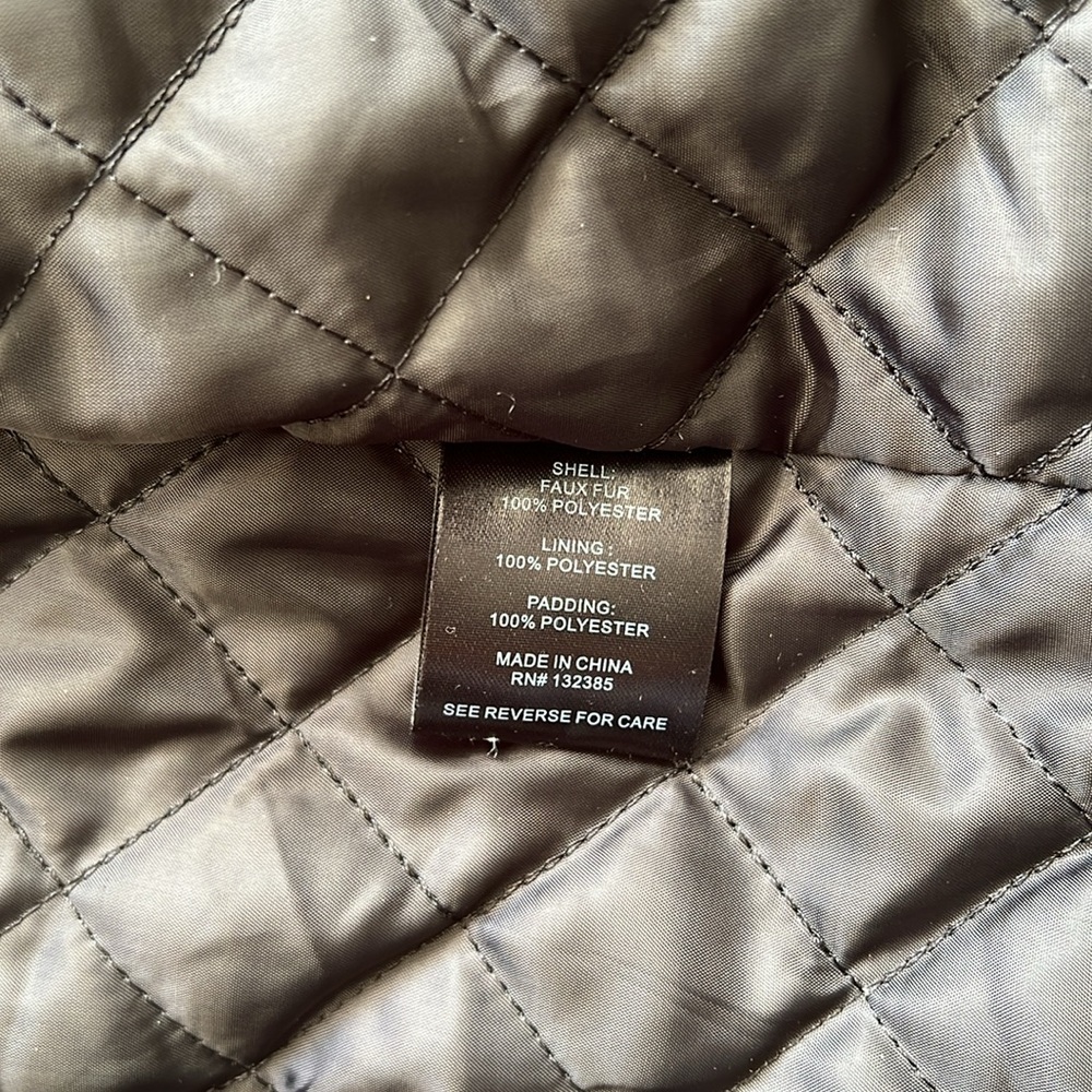 LEIA FAUX FUR JACKET by Love Token - Picture 6 of 11